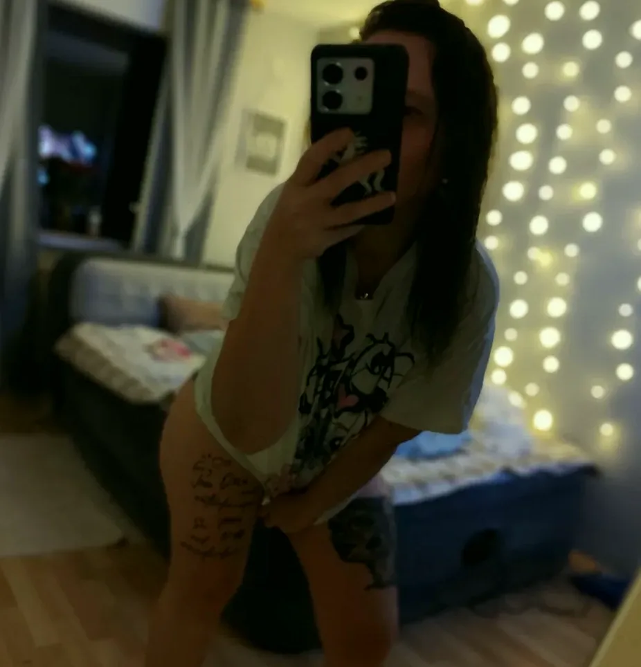 Paula, 36